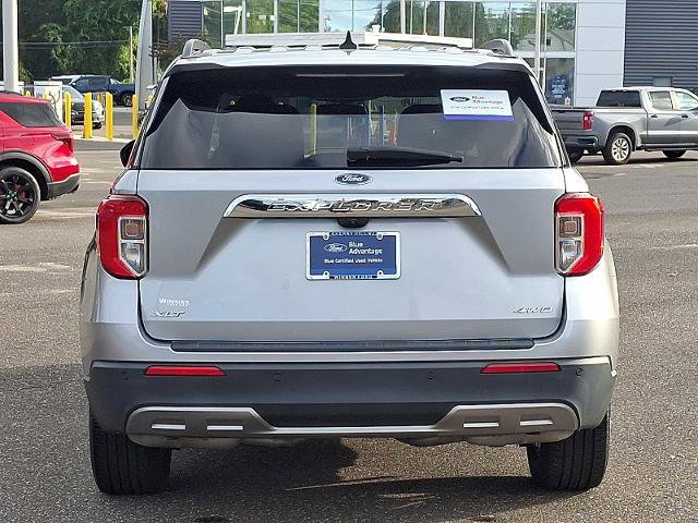 Certified 2022 Ford Explorer XLT w/ Equipment Group 202A image 3