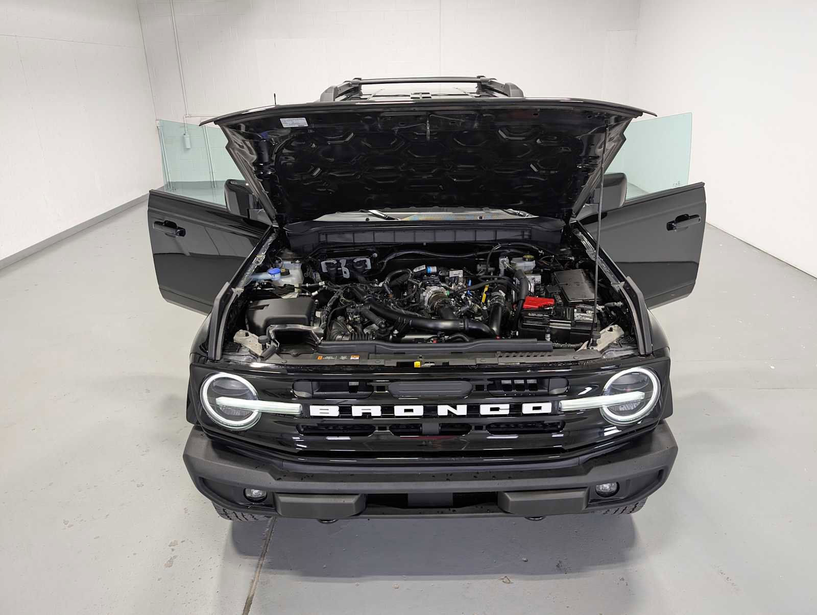 Certified 2025 Ford Bronco Outer Banks AWD/4WD image 13