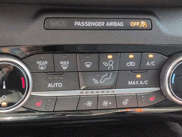 Certified 2022 Ford Escape Titanium image 24