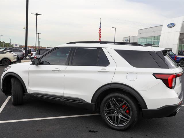 Certified 2025 Ford Explorer ST AWD/4WD image 19