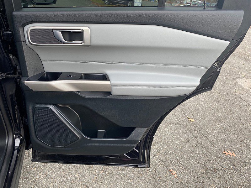 Certified 2022 Ford Explorer XLT w/ Equipment Group 202A image 49