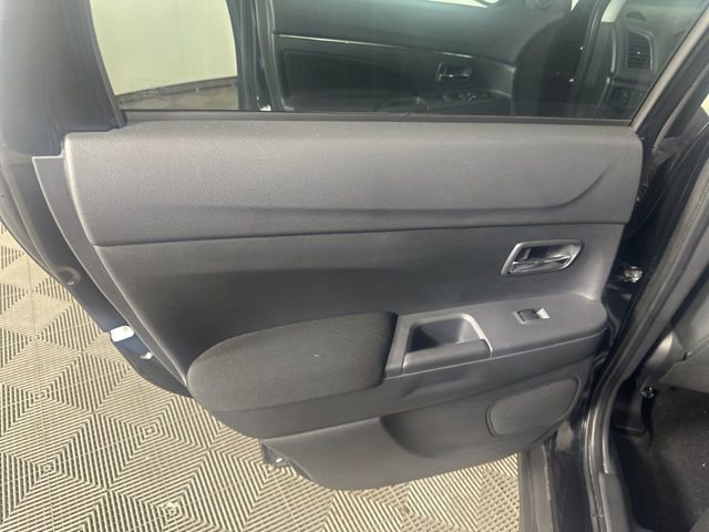 Used 2025 Mitsubishi Outlander Sport ES AWD/4WD image 23