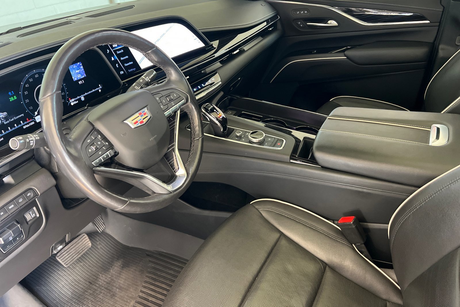 Used 2021 Cadillac Escalade Sport w/ Driver Assist Tech Package image 9