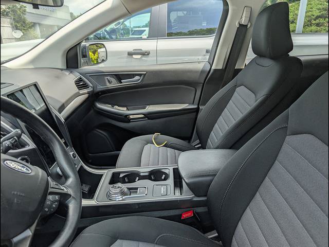 Certified 2023 Ford Edge SE w/ Black Appearance Package AWD/4WD image 2