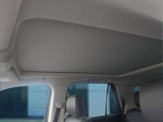 Certified 2025 Ford Expedition Active image 26