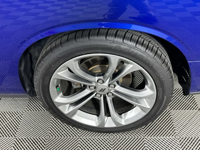 Used 2020 Dodge Challenger R/T w/ Driver Convenience Group RWD image 35