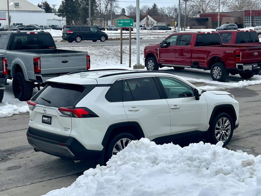 Used 2021 Toyota RAV4 Limited w/ Limited Grade Weather Package image 3