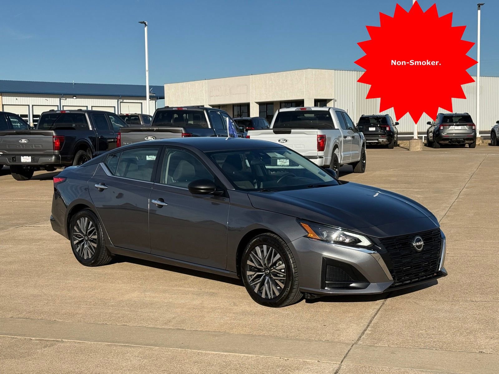 Used 2024 Nissan Altima 2.5 SV image 7