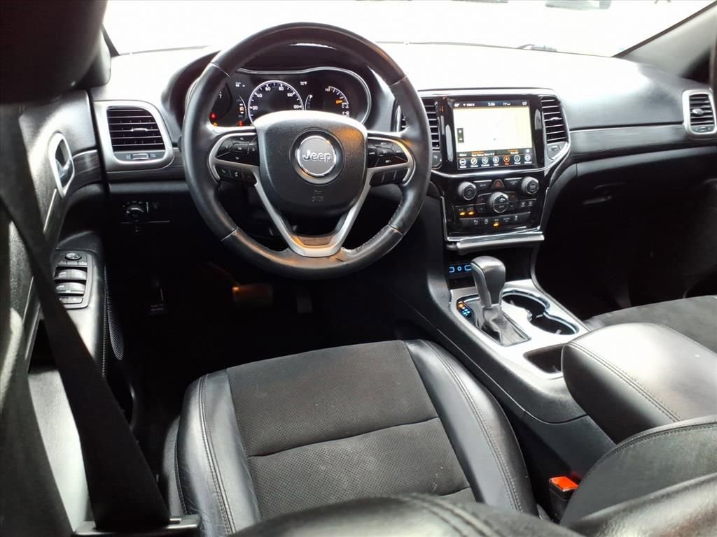 Used 2022 Jeep Grand Cherokee Laredo X image 11