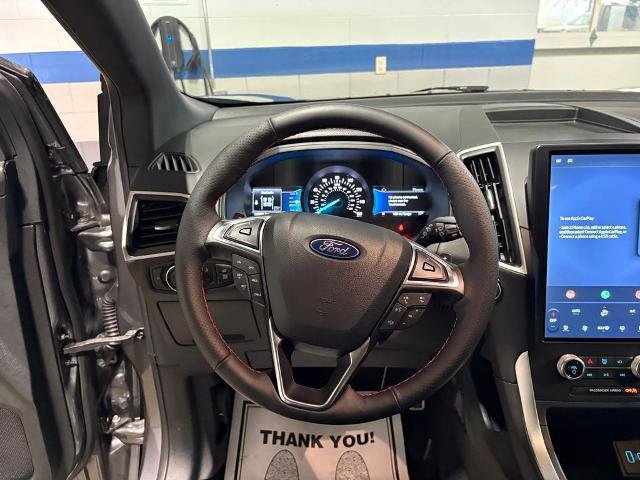 Certified 2024 Ford Edge ST-Line w/ Class II Trailer Tow Package AWD/4WD image 10