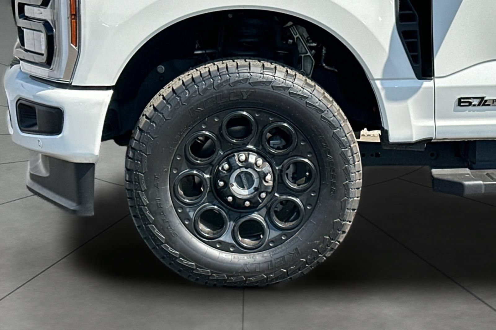 Certified 2025 Ford F350 Lariat w/ Lariat Ultimate Package AWD/4WD image 30