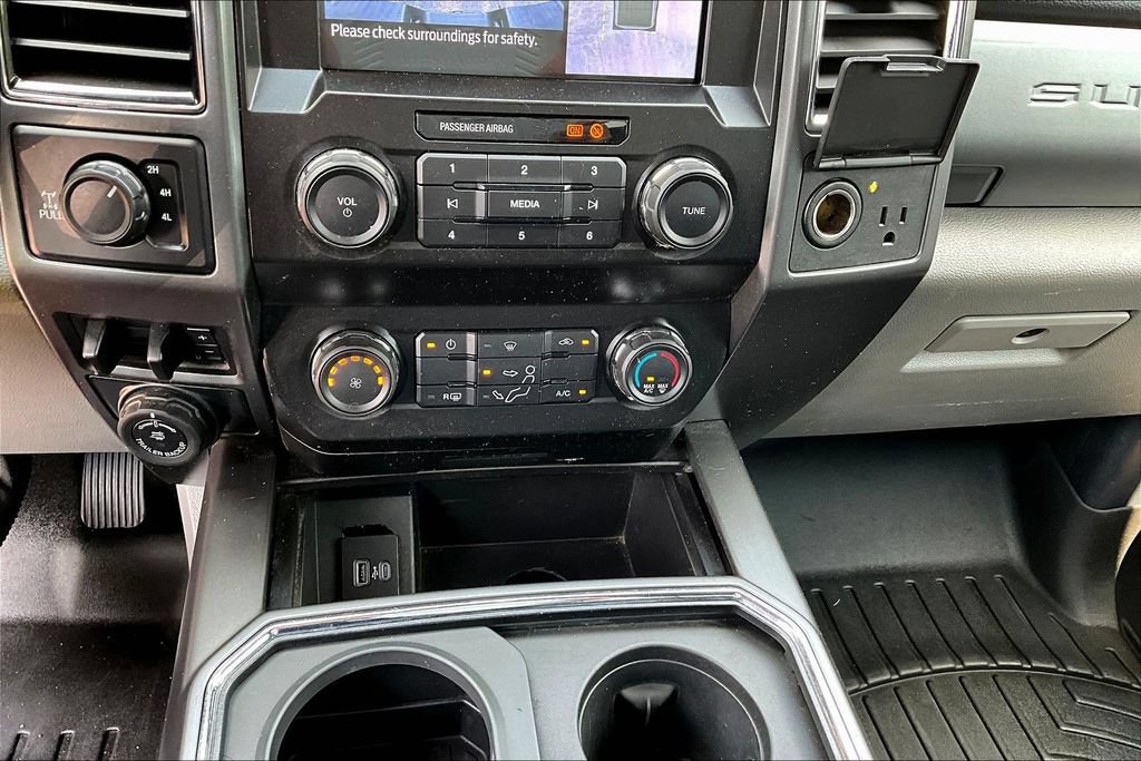 Certified 2022 Ford F350 XLT w/ XLT Value Package AWD/4WD image 17