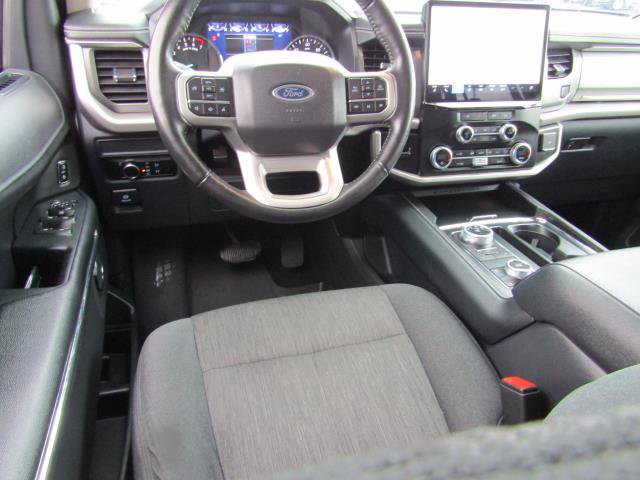 Certified 2024 Ford Expedition XLT AWD/4WD image 2