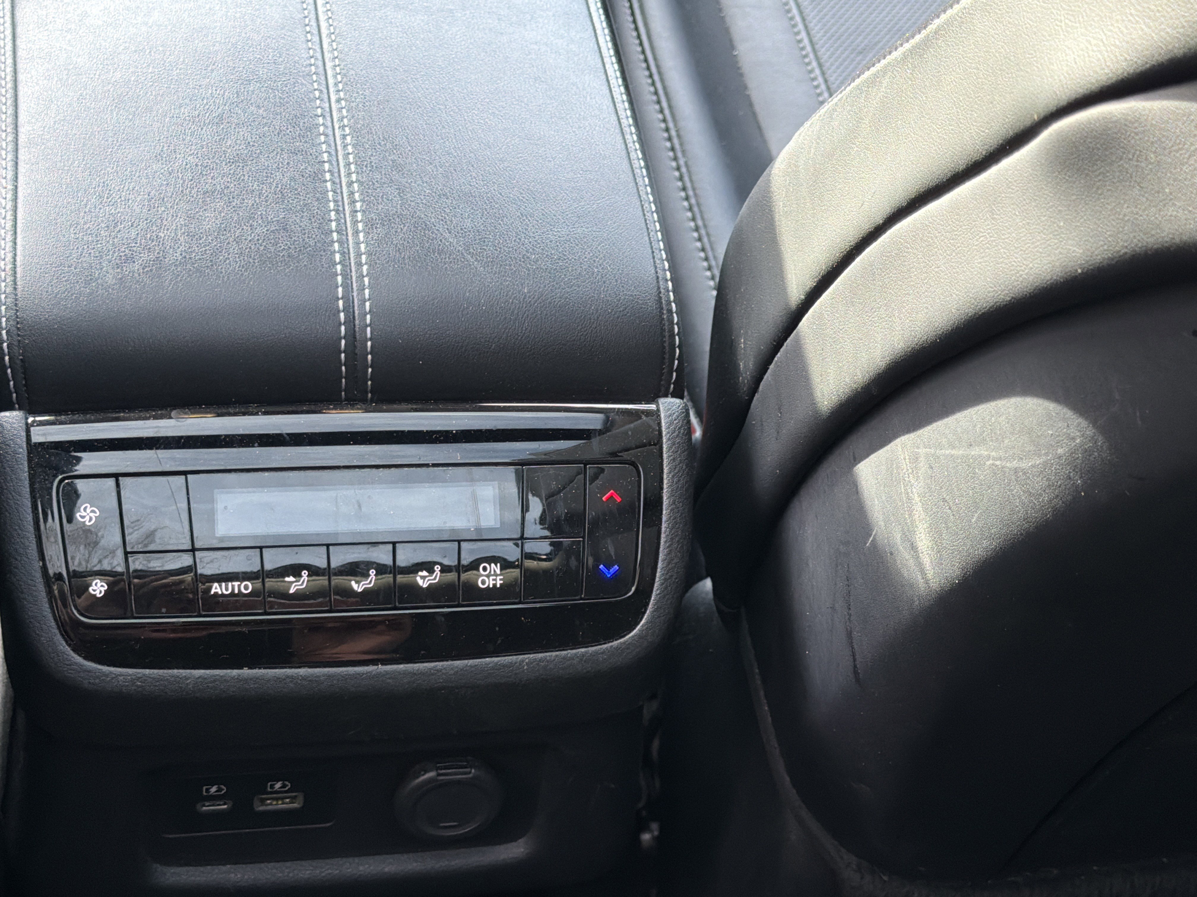 Used 2023 INFINITI QX60 Luxe w/ Cargo Package image 20