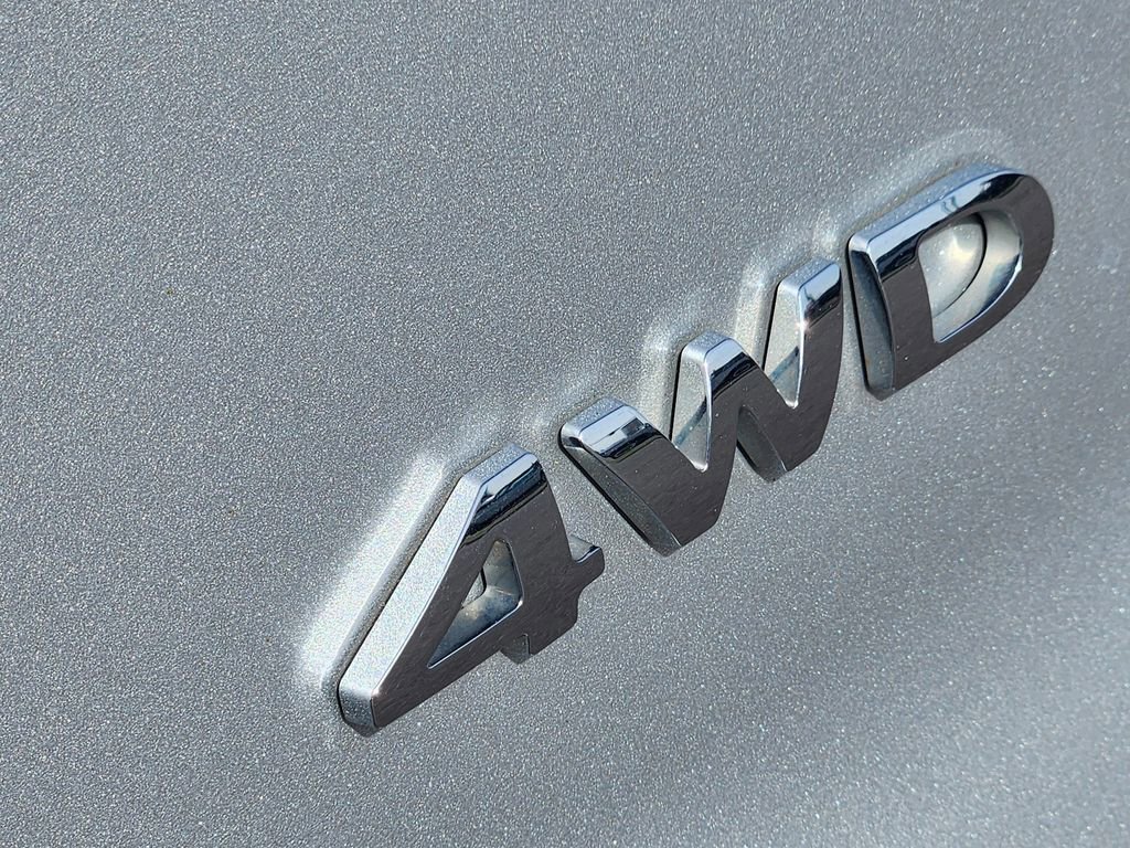 Certified 2018 Ford Explorer XLT image 16