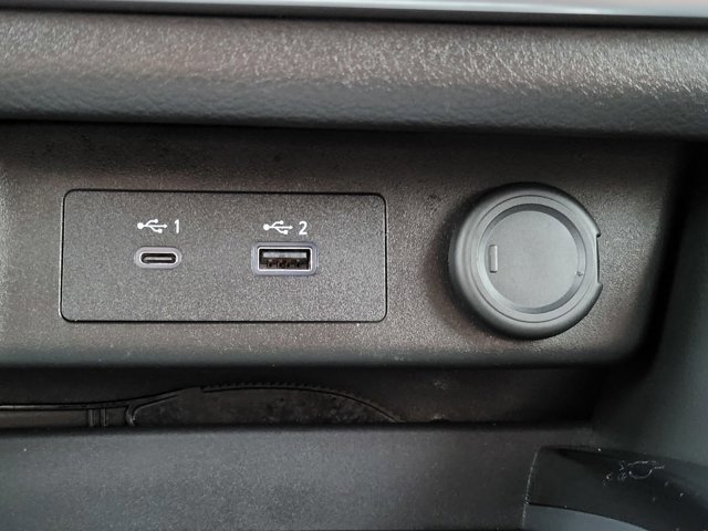 Used 2023 Nissan Rogue S image 20