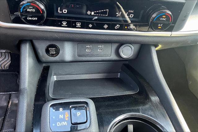 Used 2024 Nissan Rogue SV AWD/4WD image 32