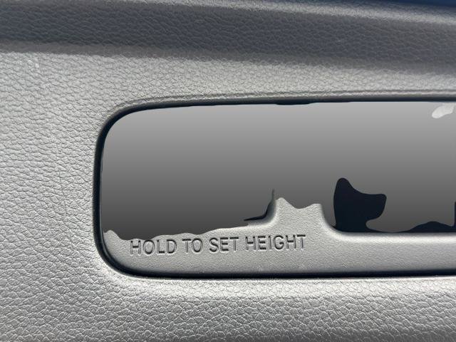 Used 2023 Honda CR-V EX-L image 9