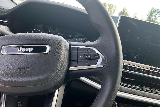 Used 2024 Jeep Compass Latitude AWD/4WD image 19