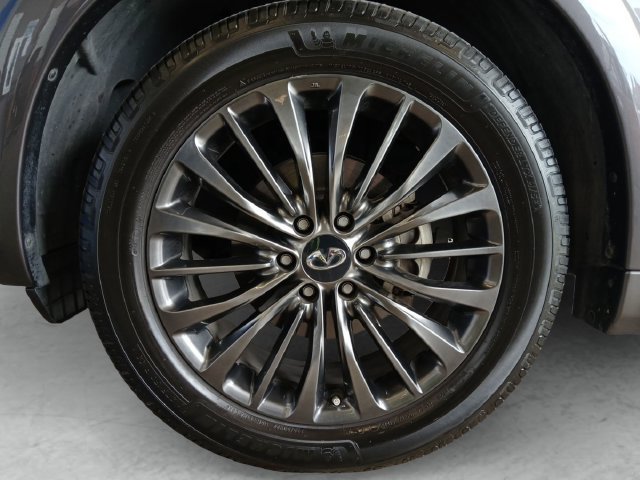 Used 2022 INFINITI QX80 Sensory w/ Cargo Package RWD image 24