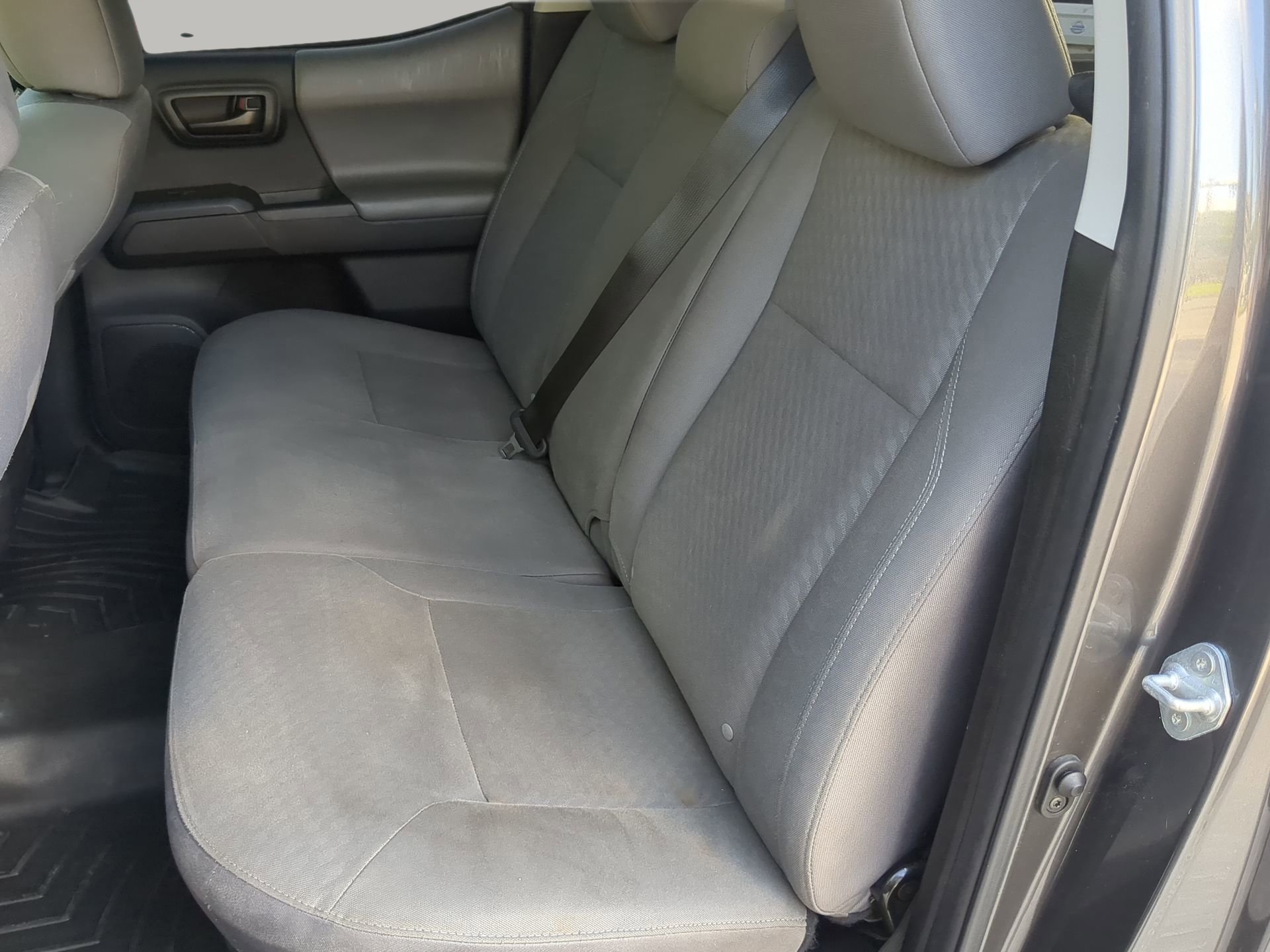 Used 2022 Toyota Tacoma SR RWD image 52