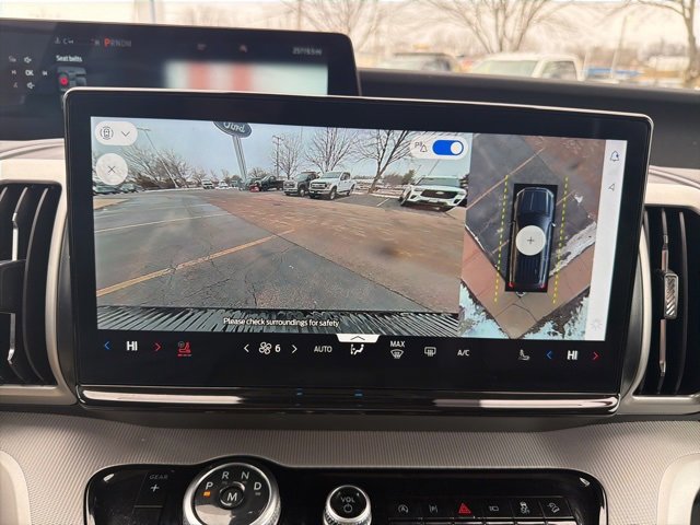 Certified 2025 Ford Expedition Active image 18