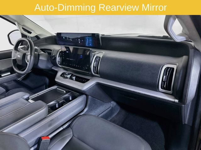 Certified 2025 Ford Expedition Active AWD/4WD image 14