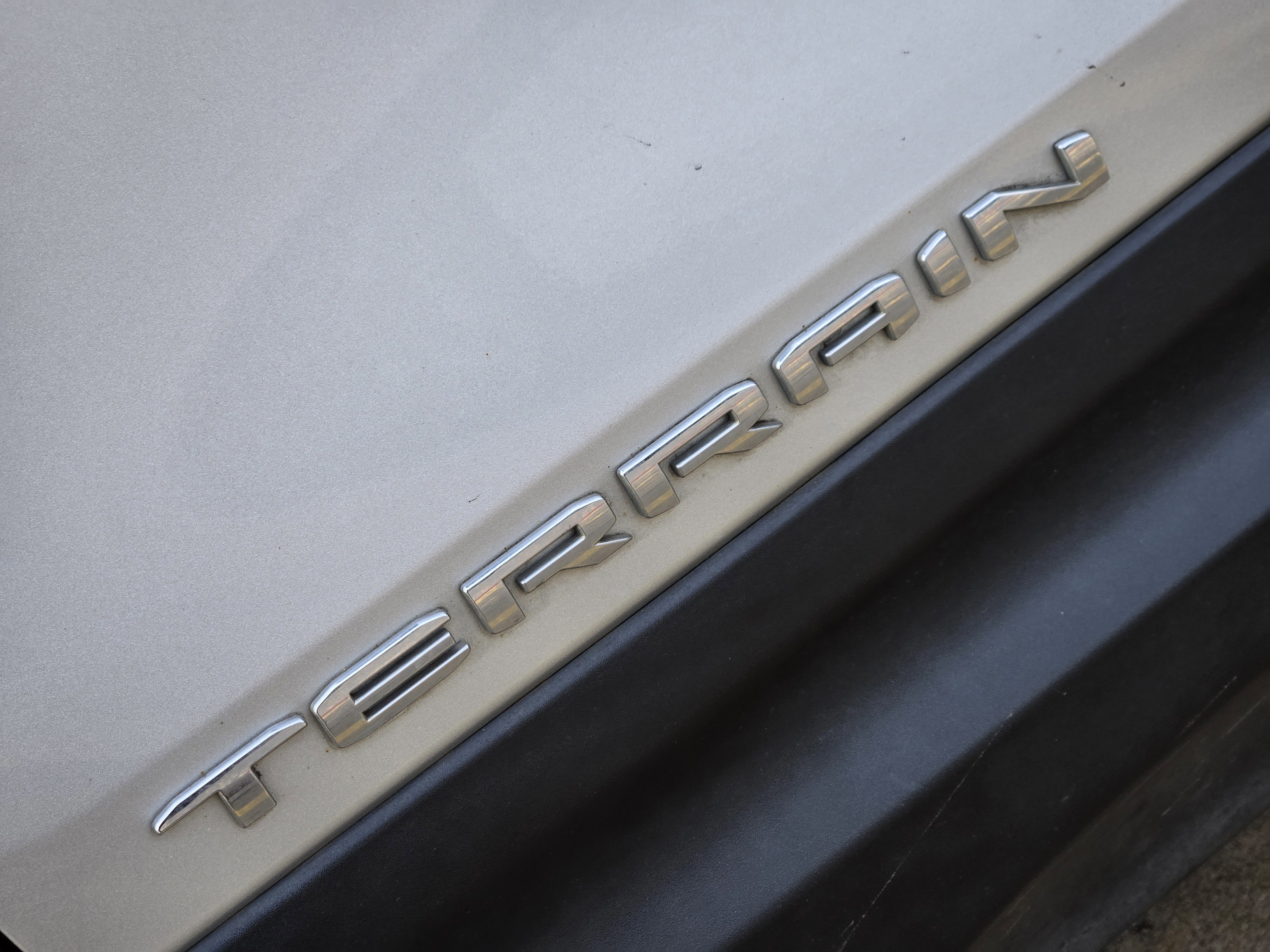 Used 2022 GMC Terrain SLT image 8