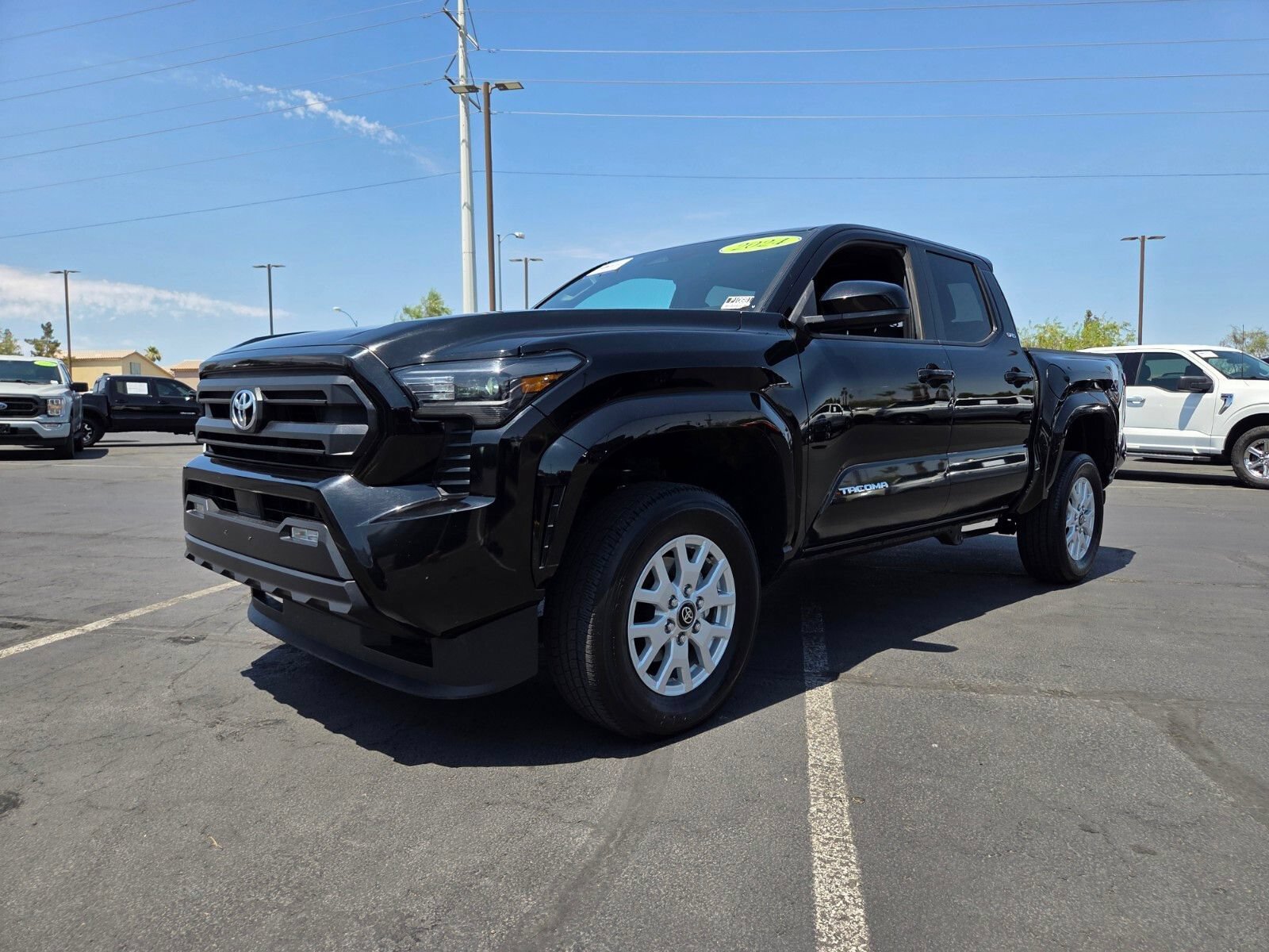 Used 2024 Toyota Tacoma SR5 RWD image 2