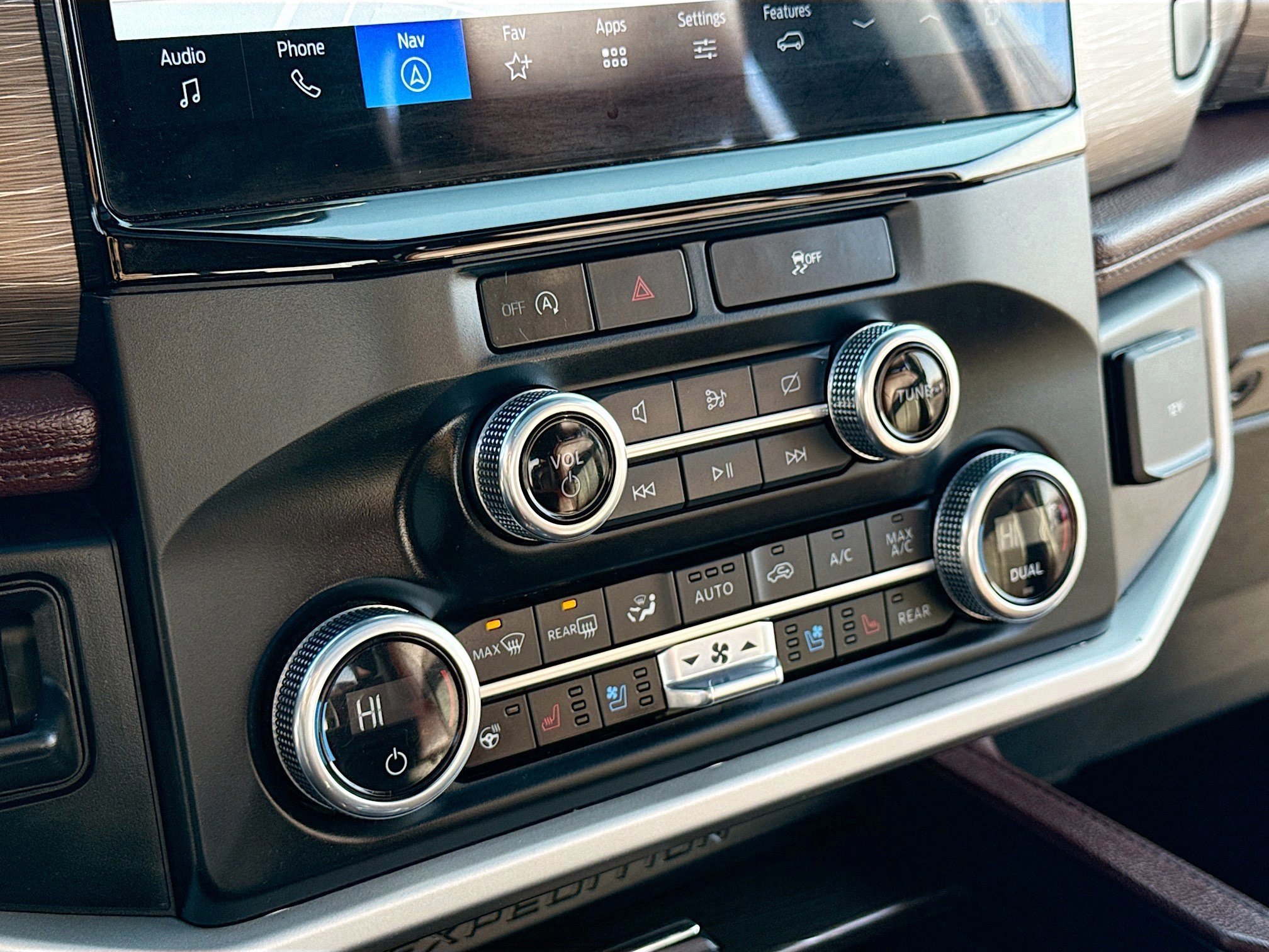 Certified 2023 Ford Expedition Limited image 14