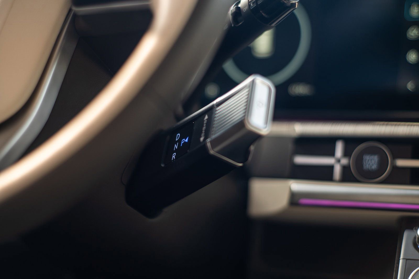 Used 2025 Hyundai Santa Fe Calligraphy w/ Tow & Go Package image 43