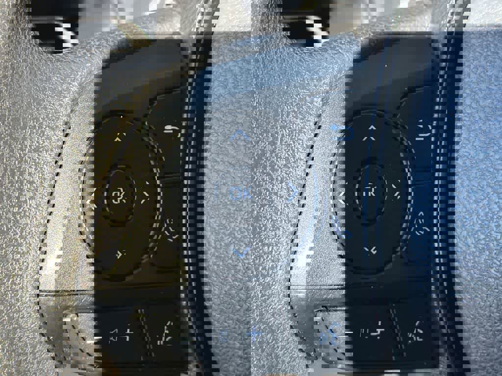 Used 2023 Toyota RAV4 XLE image 23