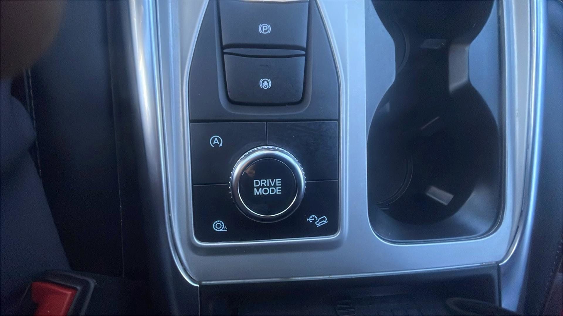 Certified 2023 Ford Explorer Platinum w/ Class IV Trailer Tow Package image 27