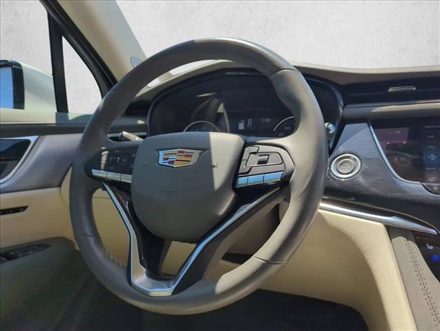 Used 2024 Cadillac XT6 Premium Luxury FWD image 28