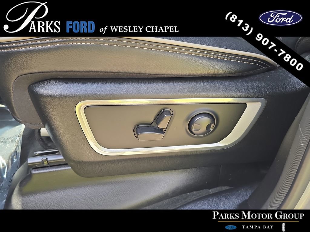Used 2023 RAM 1500 Laramie AWD/4WD image 18