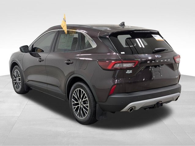 Certified 2023 Ford Escape SE w/ Class II Trailer Tow Package FWD image 21