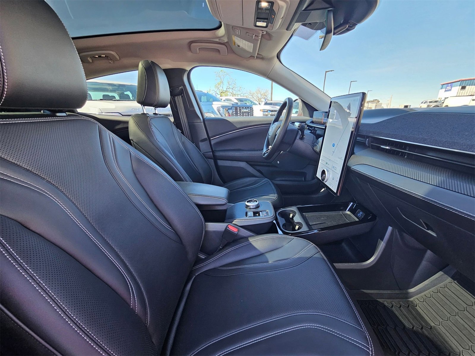 Certified 2024 Ford Mustang Mach-E Premium image 27