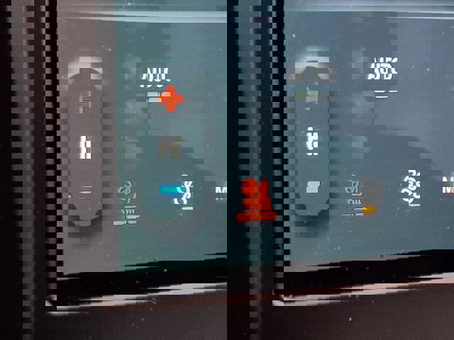 Certified 2023 Ford Edge SEL w/ Convenience Package image 6