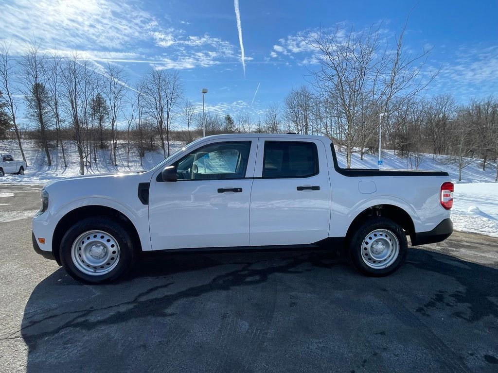 Certified 2025 Ford Maverick XL w/ Equipment Group 101A image 2