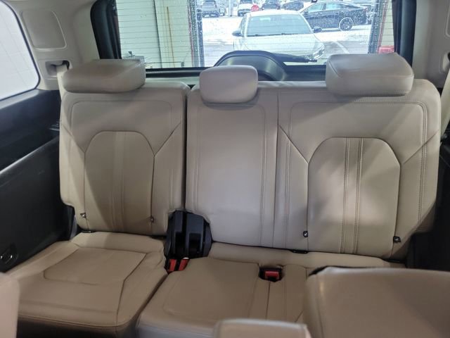 Certified 2022 Ford Expedition Limited image 25