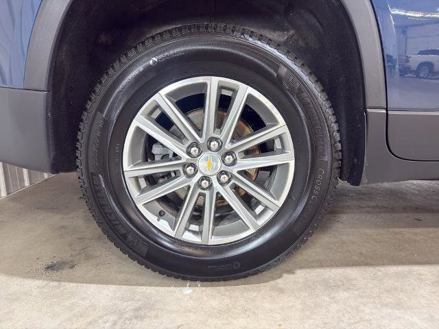 Used 2023 Chevrolet Traverse LT image 30