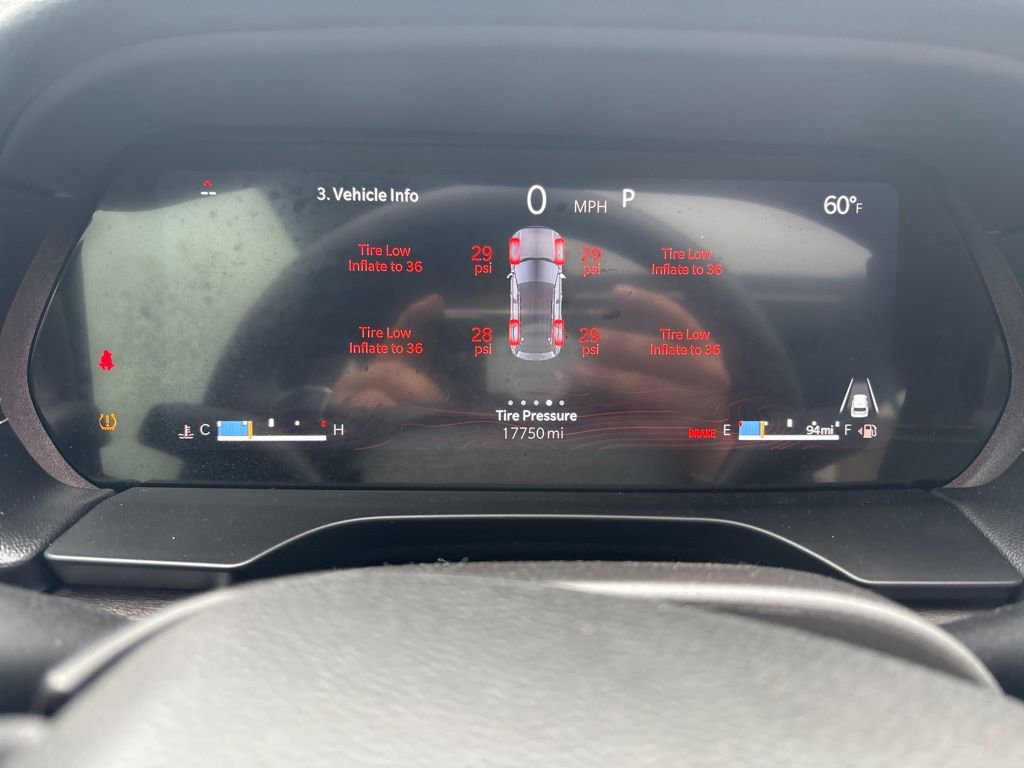 Used 2024 Jeep Grand Cherokee Limited image 11