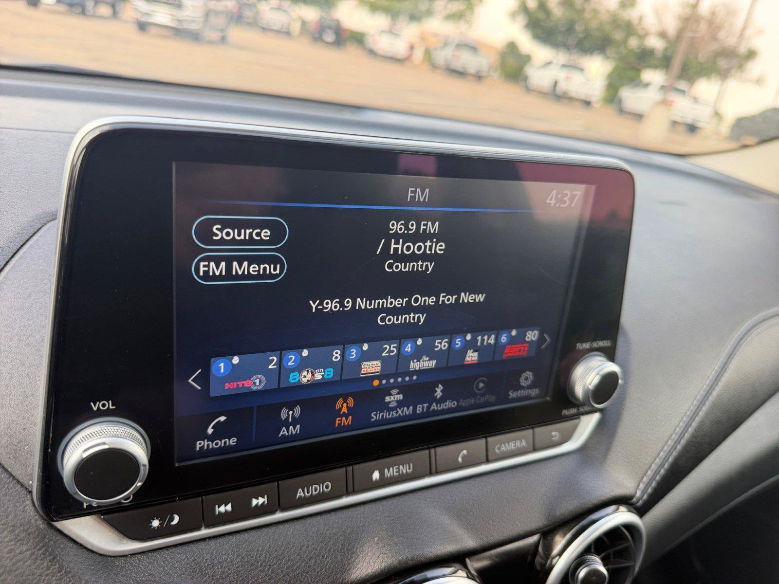 Used 2024 Nissan Sentra SV FWD image 23