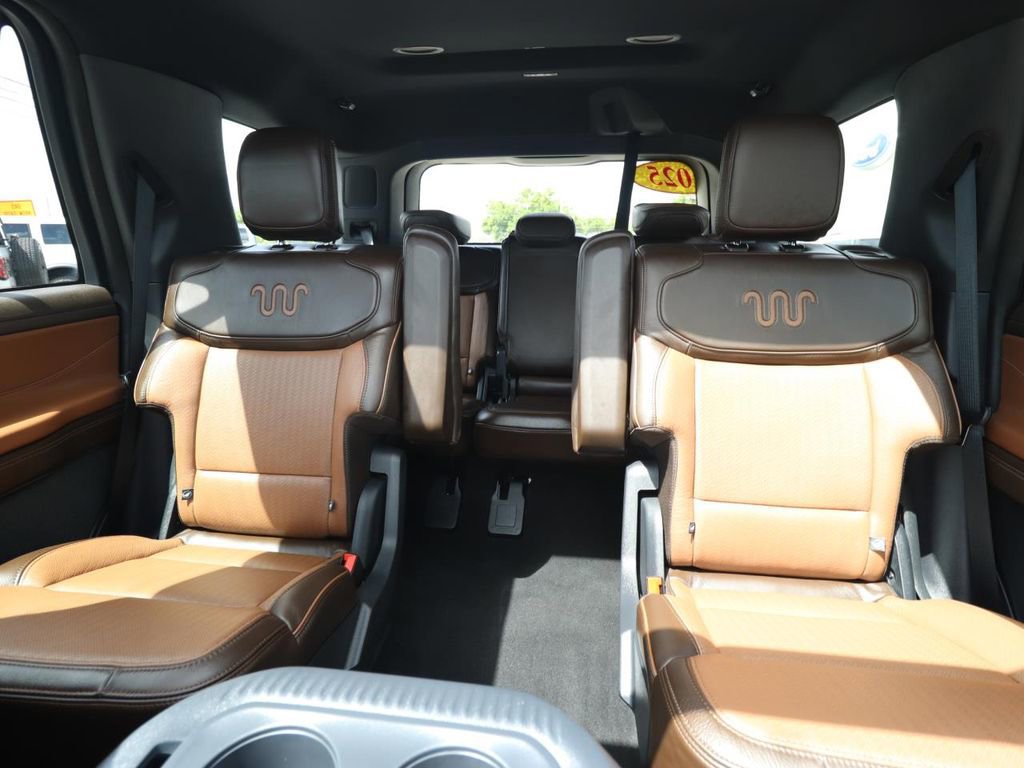 Certified 2025 Ford Expedition King Ranch image 15