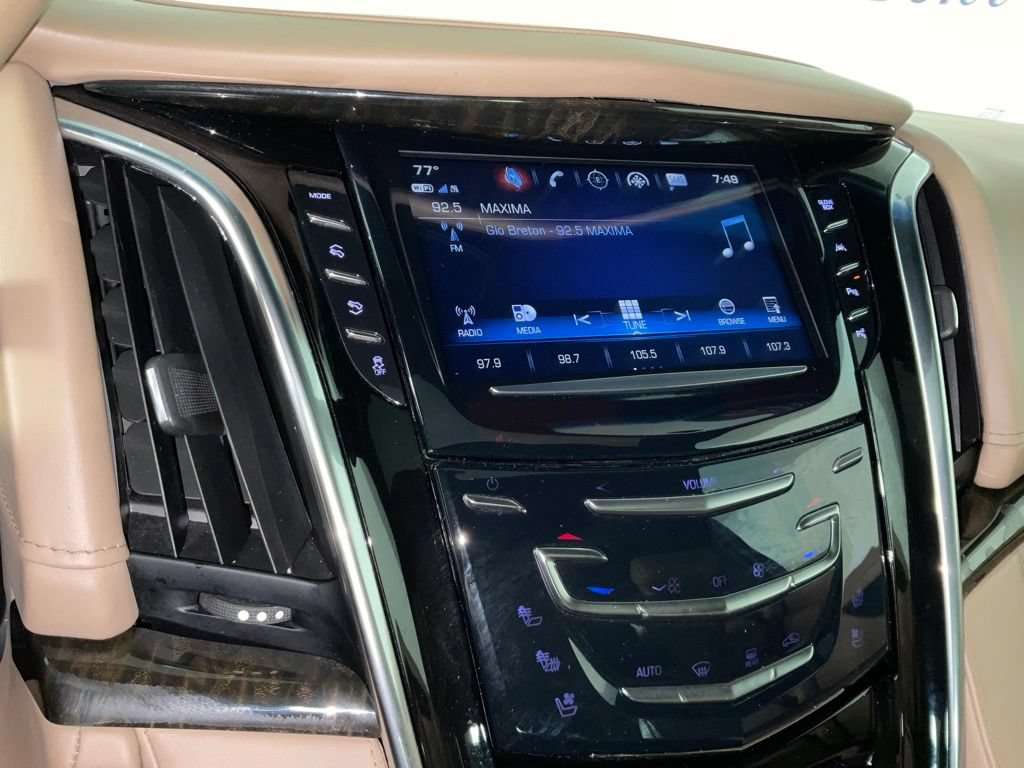 Used 2019 Cadillac Escalade Platinum AWD/4WD image 24