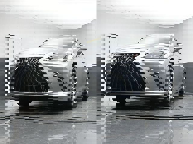 Used 2022 Lexus ES 350 Ultra Luxury w/ Accessory Package FWD image 28