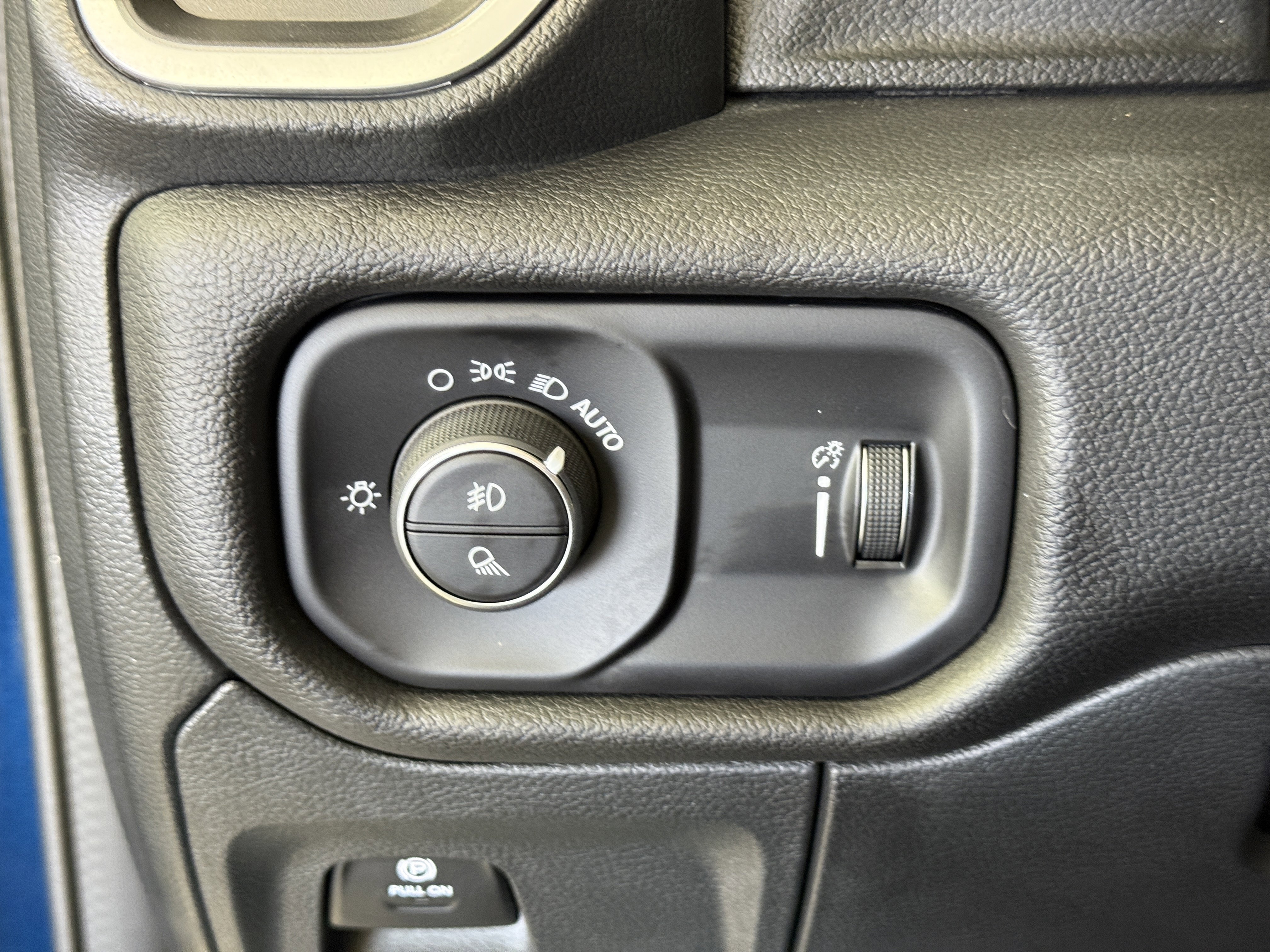 Used 2023 RAM 1500 Big Horn image 23