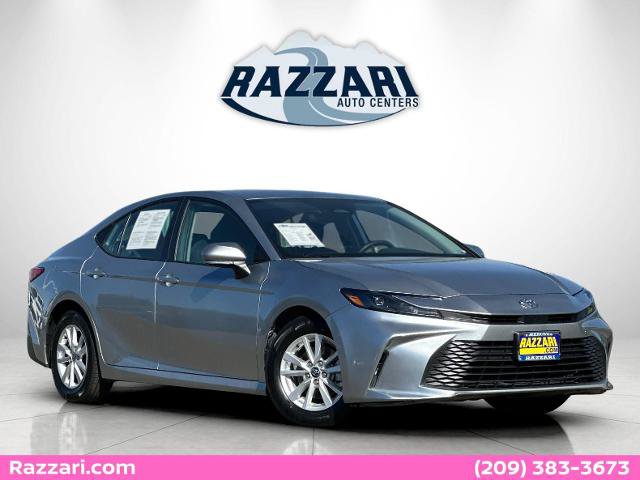 Used 2025 Toyota Camry LE FWD image 1