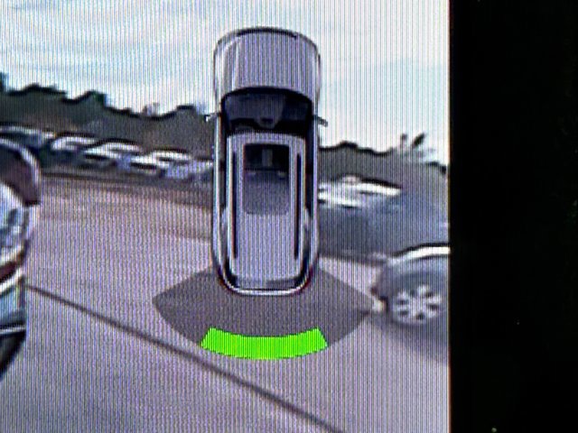 Certified 2022 Ford Explorer XLT w/ Equipment Group 202A image 34