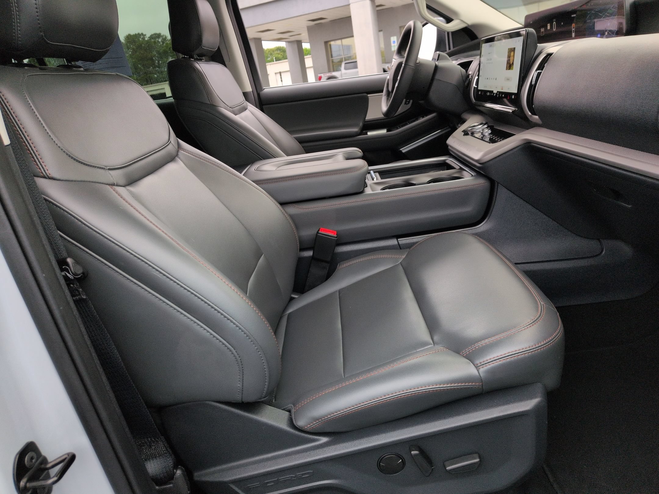 Certified 2025 Ford Expedition Max Active RWD image 33